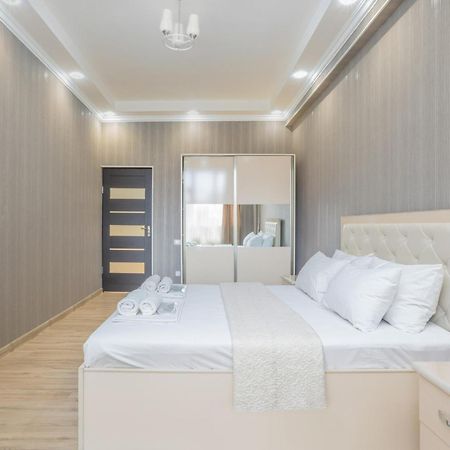 2 Bedrooms 2 Bathrooms Large And Lux Apartment Best Location 耶烈万 外观 照片