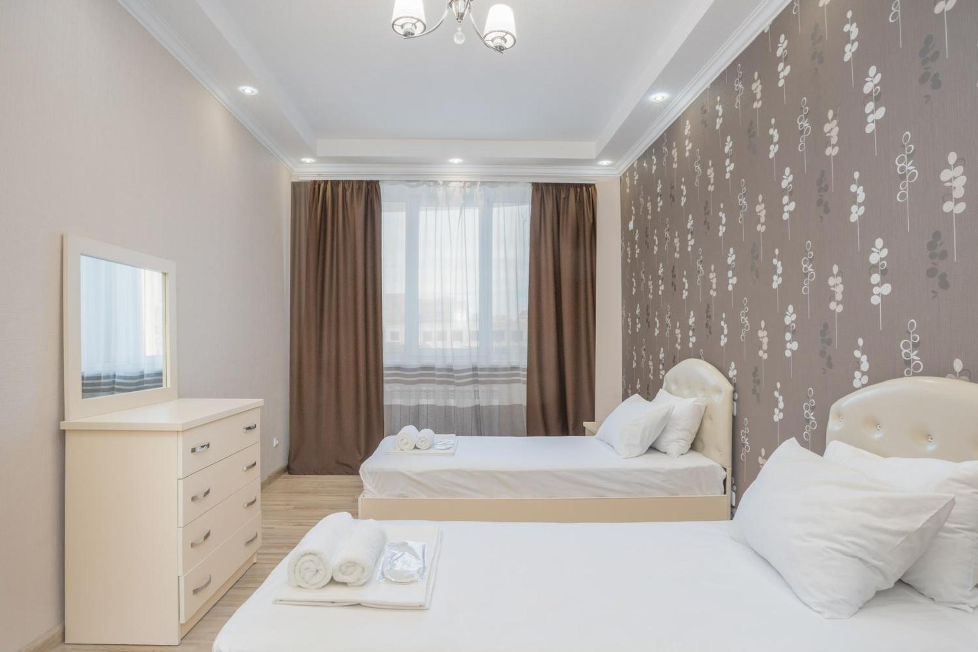 2 Bedrooms 2 Bathrooms Large And Lux Apartment Best Location 耶烈万 外观 照片